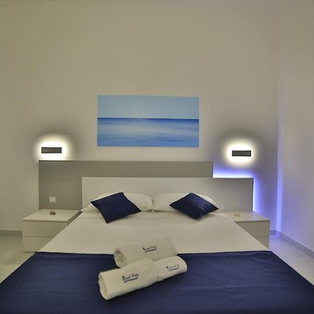 Royal Blue Apartment ปอร์โตเชซาเรโอ ภายนอก รูปภาพ